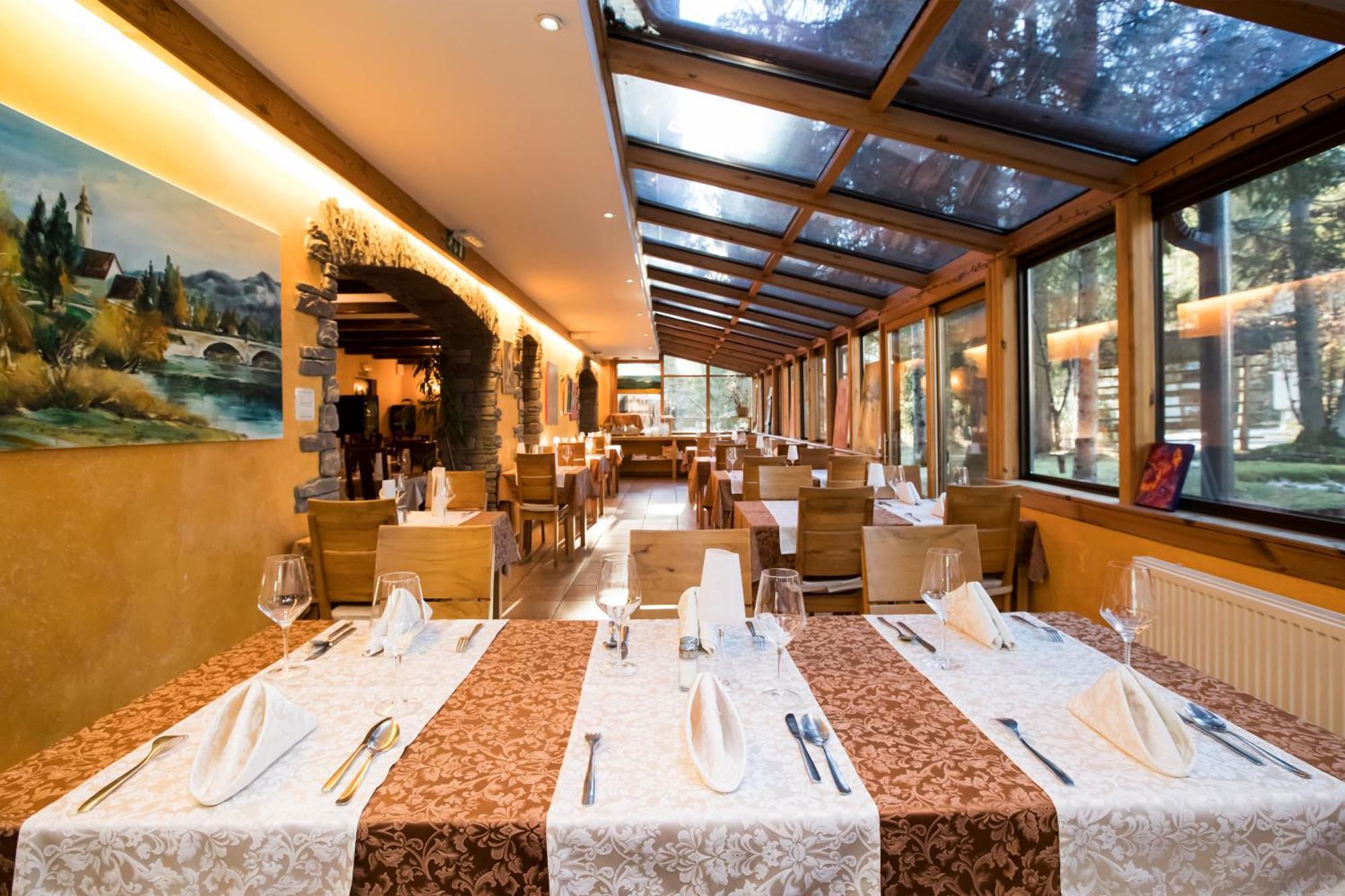 Art Hotel Kristal Bohinj Bagian luar foto