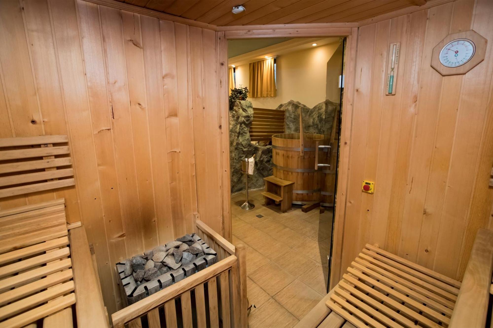 Art Hotel Kristal Bohinj Bagian luar foto